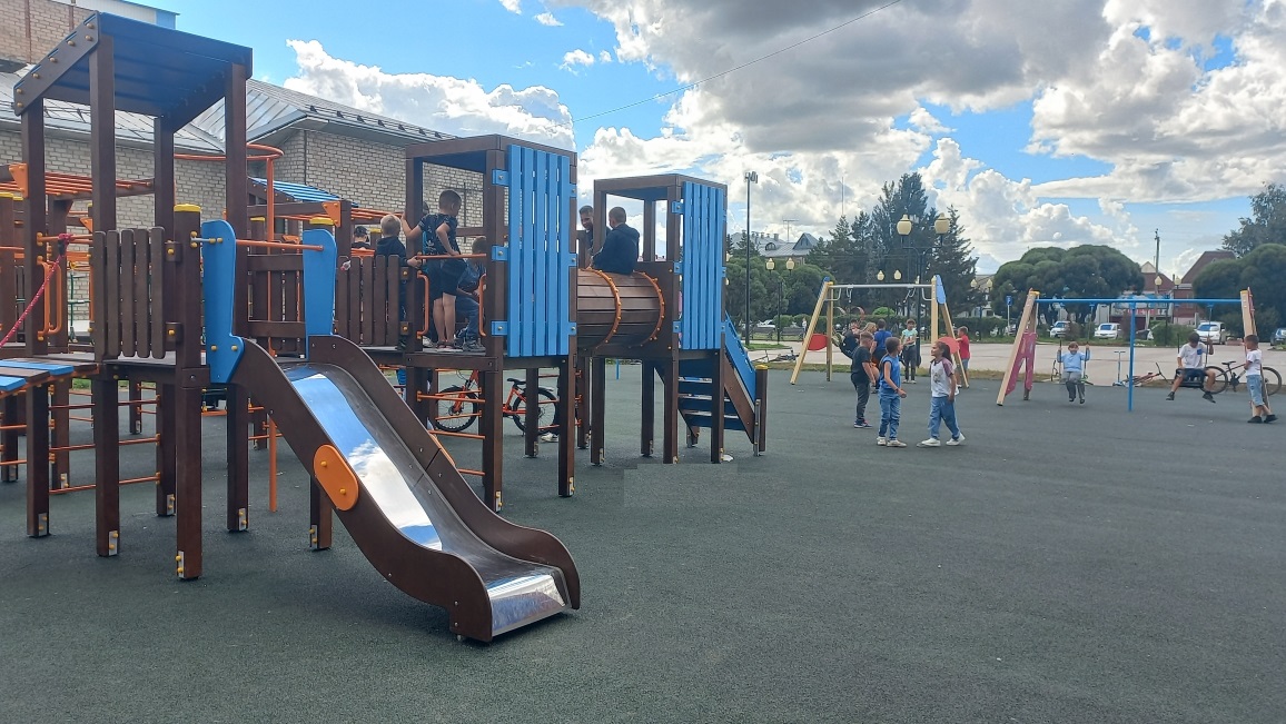 Новая детская площадка.
